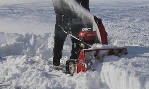 Snow Blowing Services Services for Homes and Businesses near me Green Bay Wisconsin